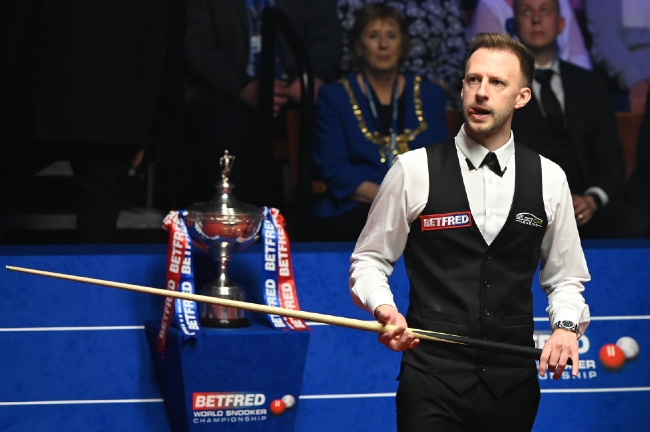 刻在足球的 刻在足球的