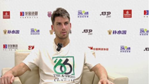 他曾多次卫 他曾多次卫